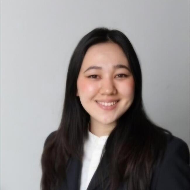 Babysitter in Vienna: Narges