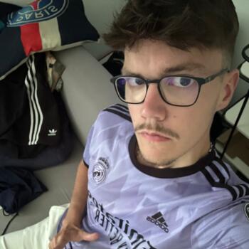 Babysitter in Verrie: Benoit