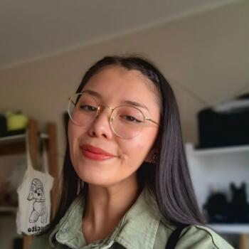 Babysitter in Coronel: Monserrat Álvarez