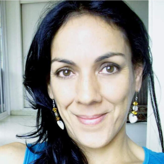 Babysitter in Caracas: Veronica