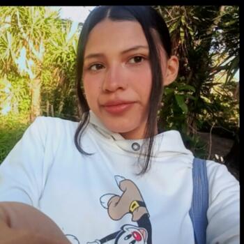 Babysitter in Desamparados (Provincia de San José): Isabel