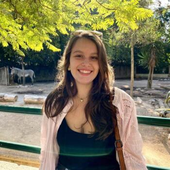 Babysitter Mafra: Mariana