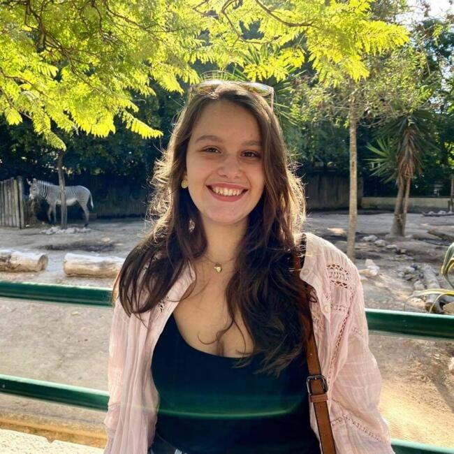 Babysitter in Mafra: Mariana