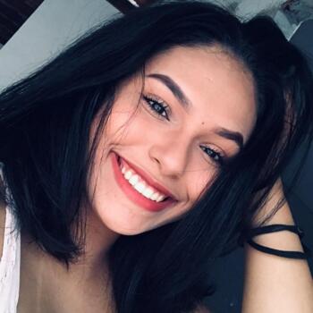 Babá em Cuiabá: Gabriella