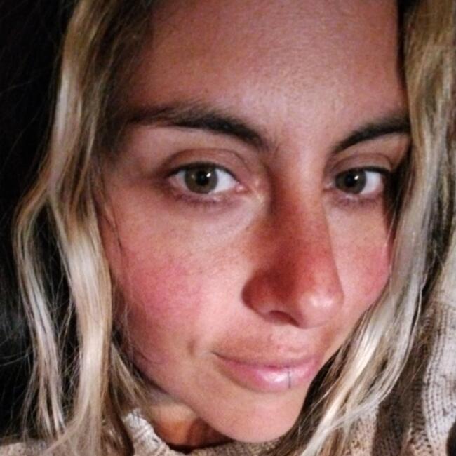 Babysitter in Coyhaique: Naima