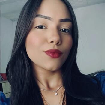 Babá em Ribeirão das Neves: Evelyn Fernanda