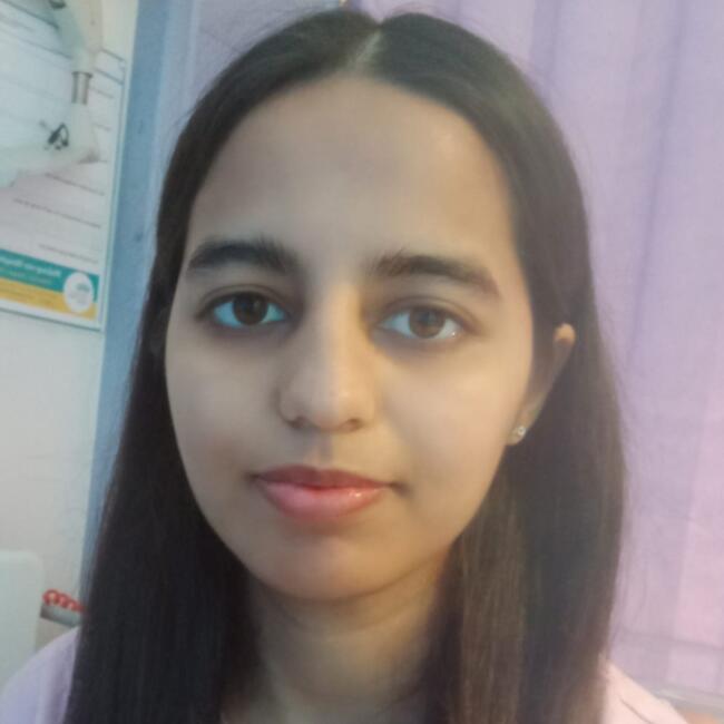 Babysitter in Woodford Green: Muniba