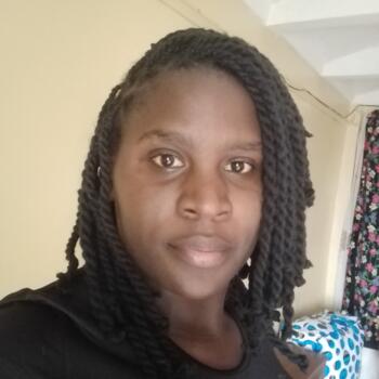 Babysitter Nairobi: Cynthia