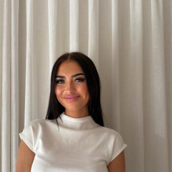 Babysitter Tourville-la-Rivière: Anna