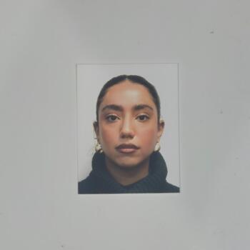 Babysitter in London: Umnia