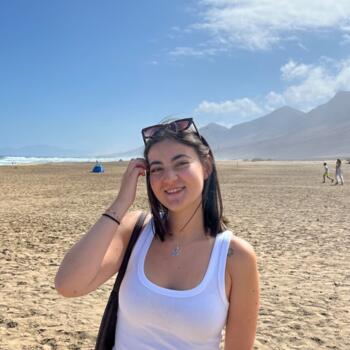 Babysitter in Legazpi: Nerea