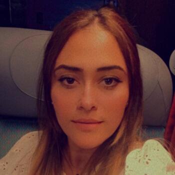 Nanny in Champigny-sur-Marne: Houda