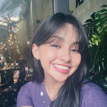 Babysitter in Armenia: Michell