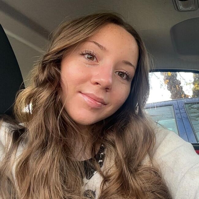 Babysitter in Pléhédel: Lucie