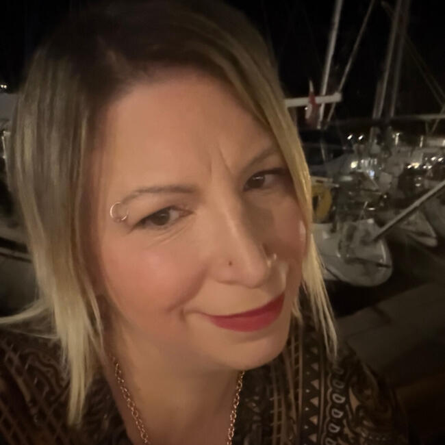 Babysitter in Chalandri: Christina