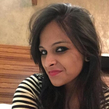 Babysitting job in Mumbai: babysitting job Aparna