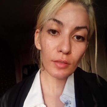 Babysitter in Alger: Imilya