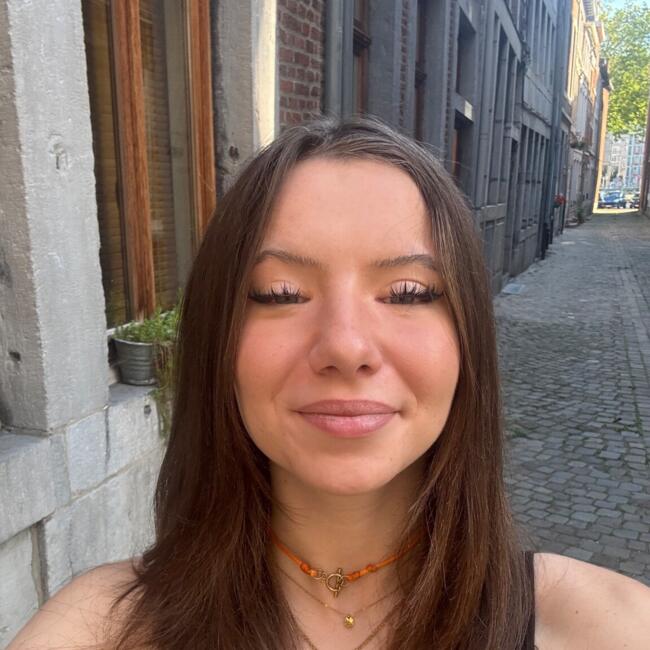 Babysitter in Liège: Juliette