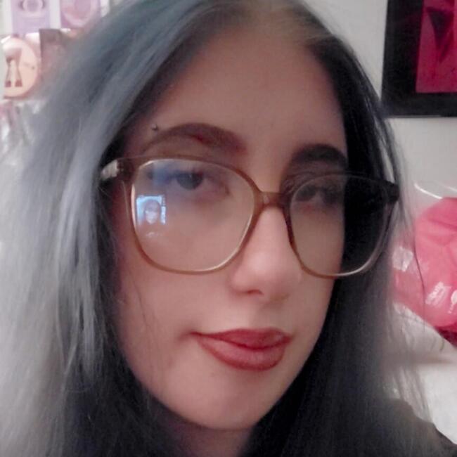 Babysitter in York: Macey