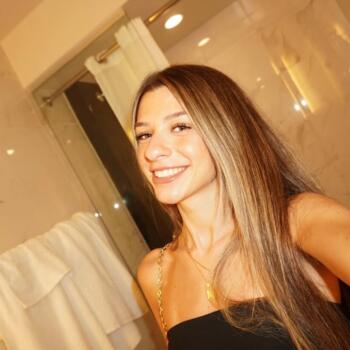 Baby-sitter Etobicoke: Alexandra