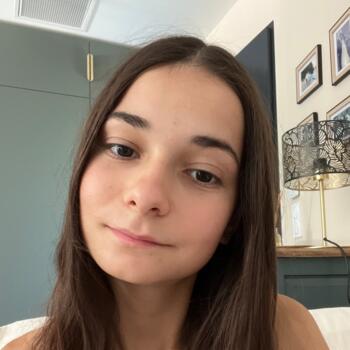 Babysitter in Les Billaux: Matilde