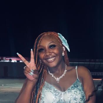 Babysitter in Willis (Texas): Xia