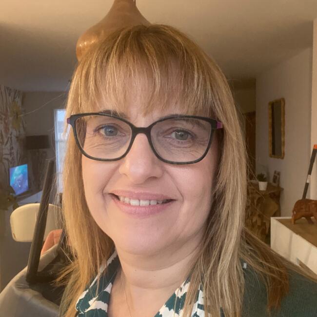 Babysitter in Guînes: Karine