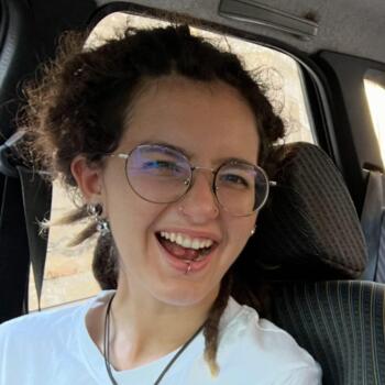 Baby-sitter Auray: Maëlle