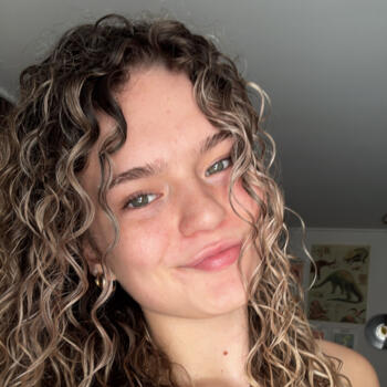 Babysitter in Lower Hutt: Lillie