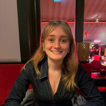 Babysitter Montigny-le-Tilleul: Elisa