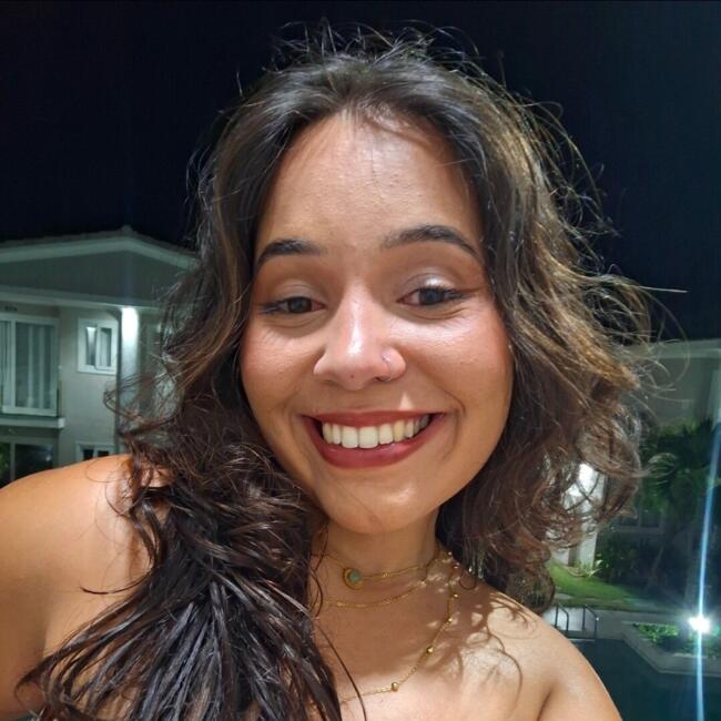 Babysitter in São Gonçalo (São Gonçalo): Larissa