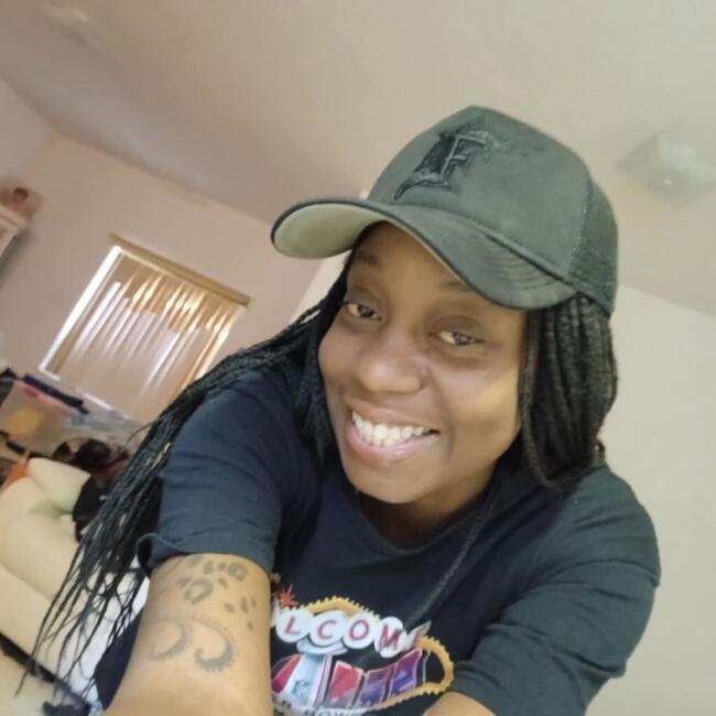 Babysitter in Miami: Latisha