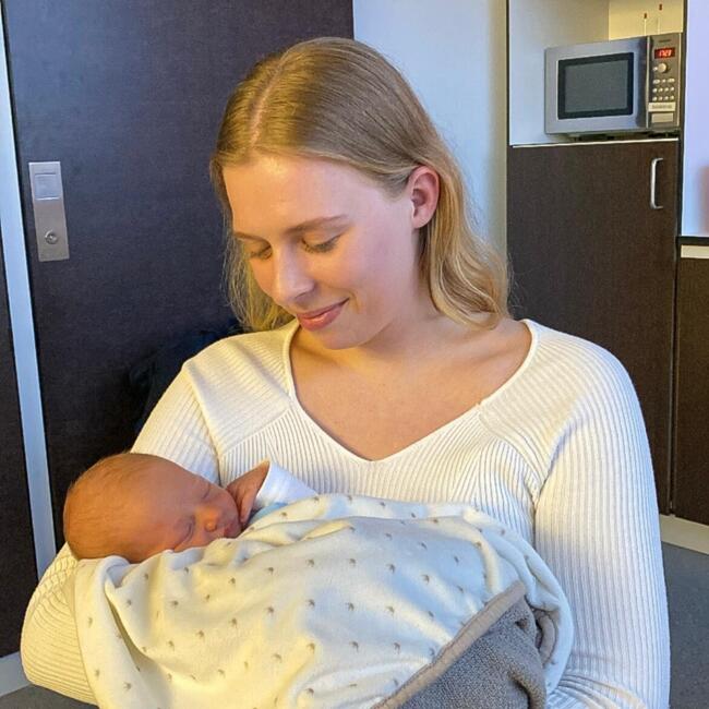 Babysitter in Beveren: Amber