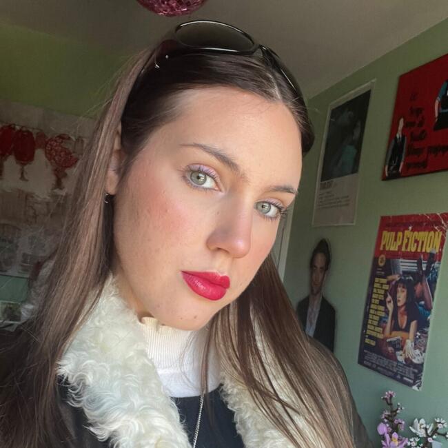 Babysitter in Peer: Adelina