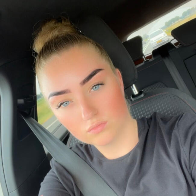 Babysitter in Waalre: Lisa