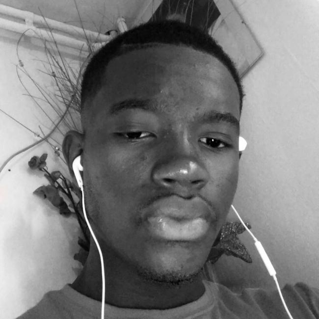 Baby-sitter in Liège: Ahmed