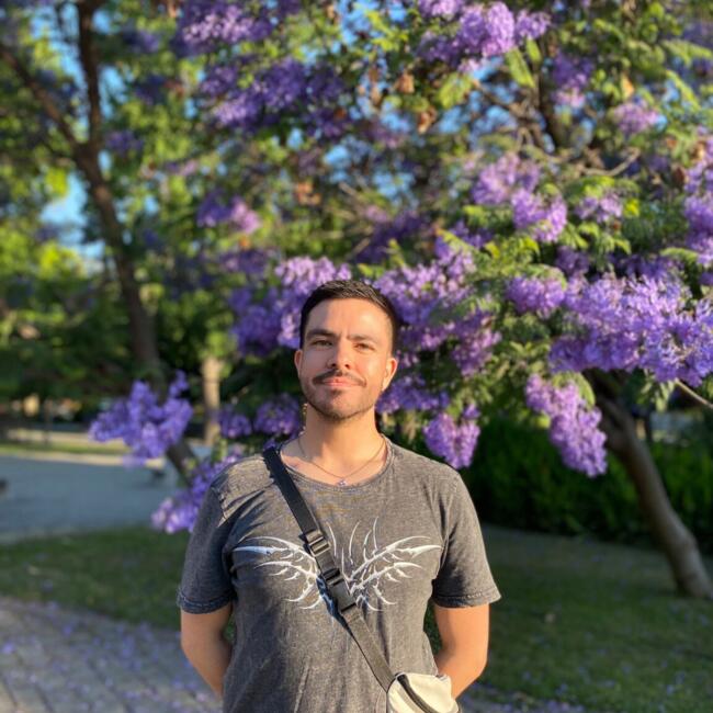 Babysitter in Luxembourg: Antonio Nurse