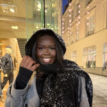 Babysitter in Cologne: Vezuva