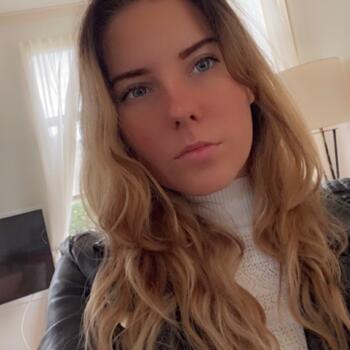 Oppas in Rolde: Eline