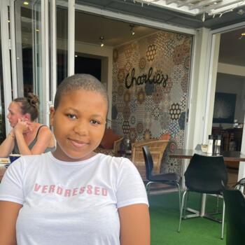 Babysitter in Summerstrand: Lisakhanya