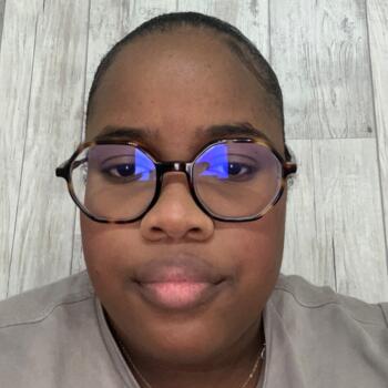 Babysitter in Saint-Cyr-sous-Dourdan: Doria