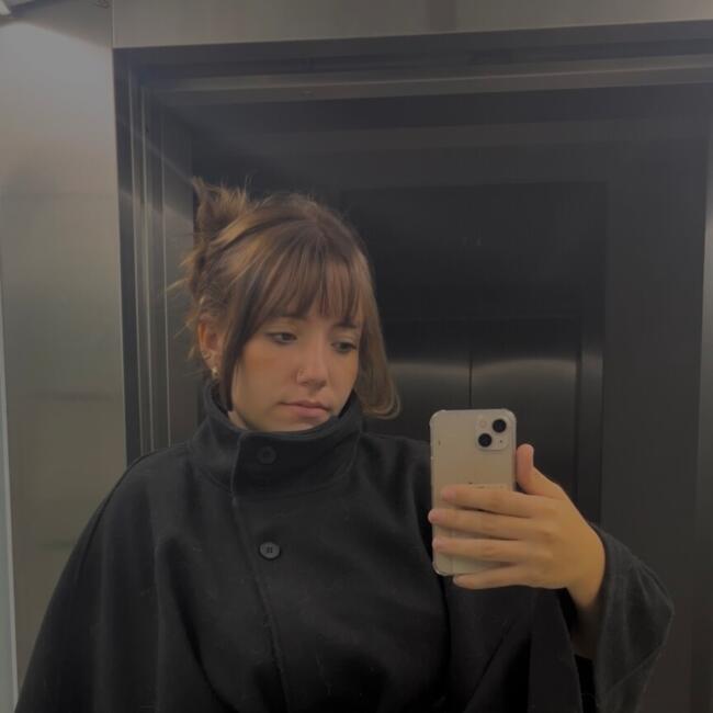 Babysitter in Montpellier: Shaina