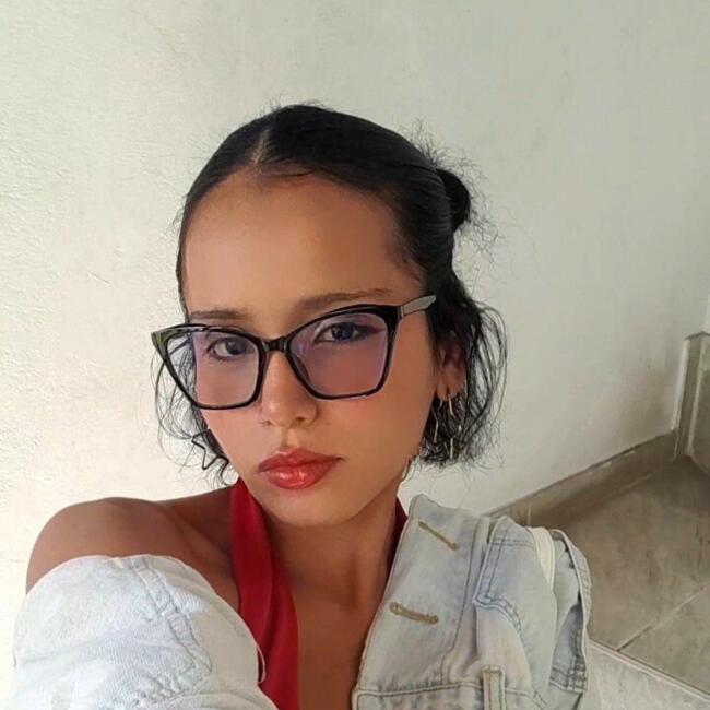 Babysitter in Girón: Nicol lorena