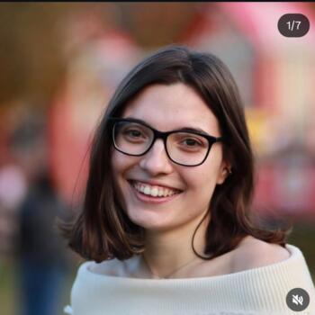 Babysitter in Viana do Castelo: Inês