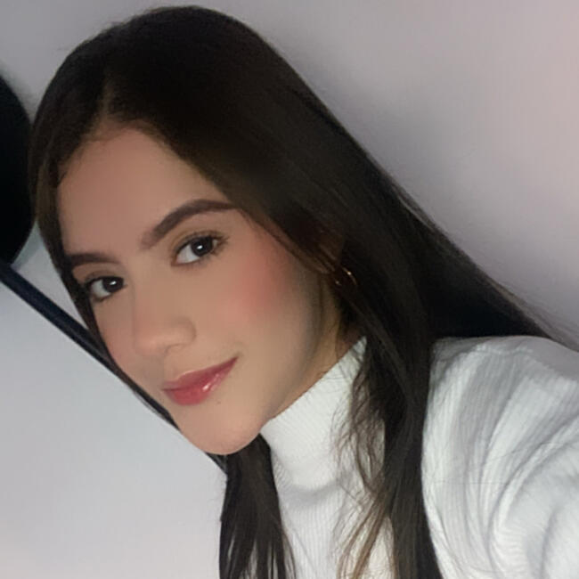 Canguro en Benidorm: Melany