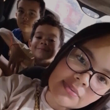 Babysitter Umuarama: Mayara