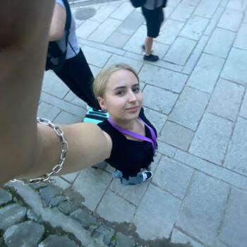 Babysitter in Auckland: Poppy