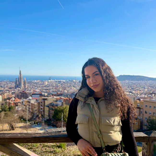 Canguro en Sant Adrià de Besòs: Geovanna