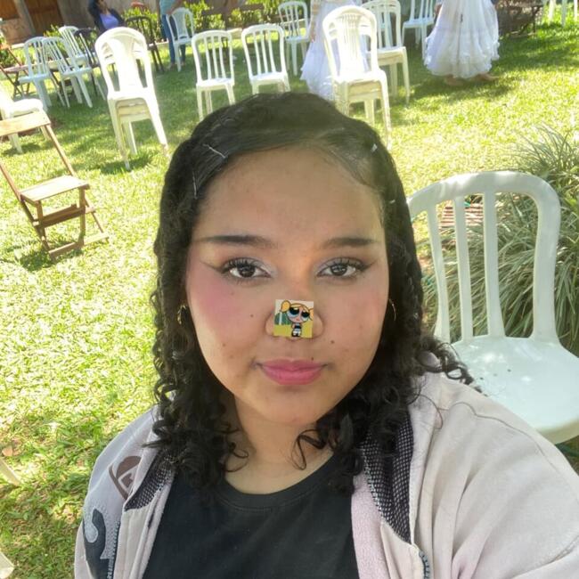 Babysitter in Coronel Oviedo: Pao