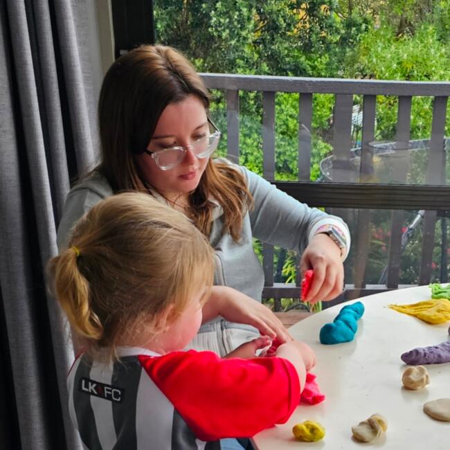 Babysitter in Wellington: Laura